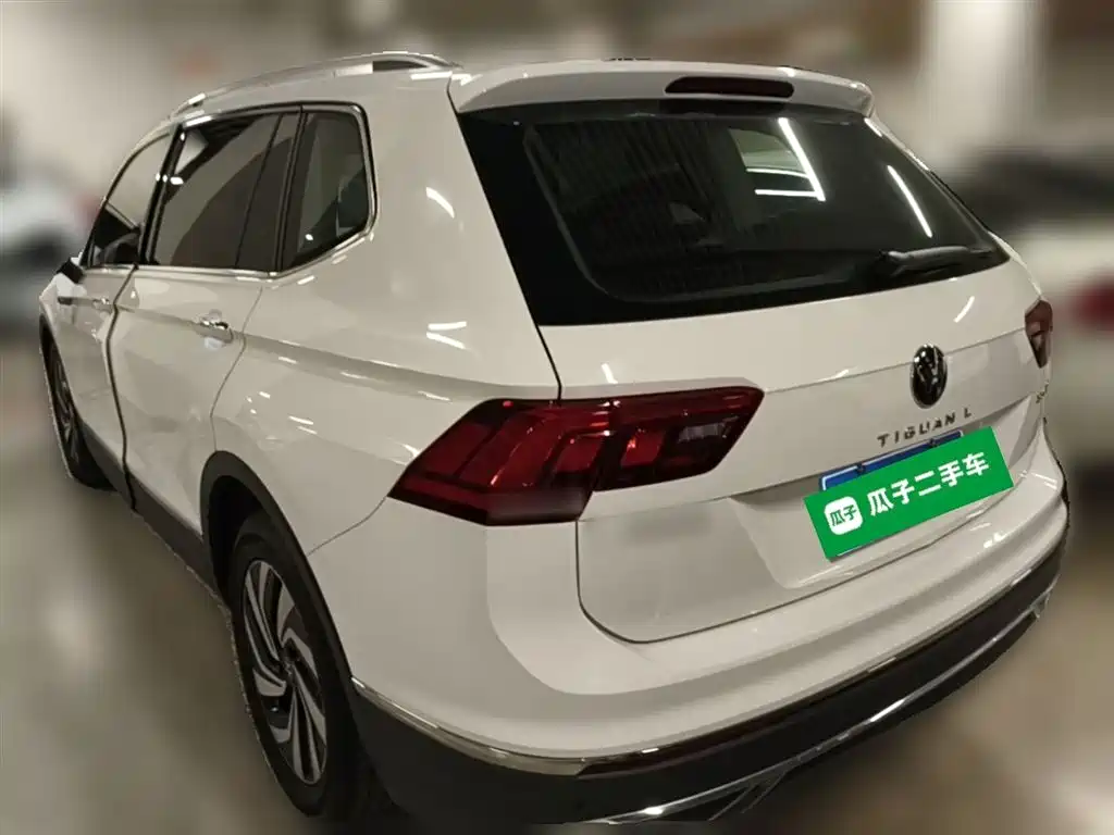 Volkswagen Tiguan L 2024 300TSI Auto 2WD Smart Edition фото 9