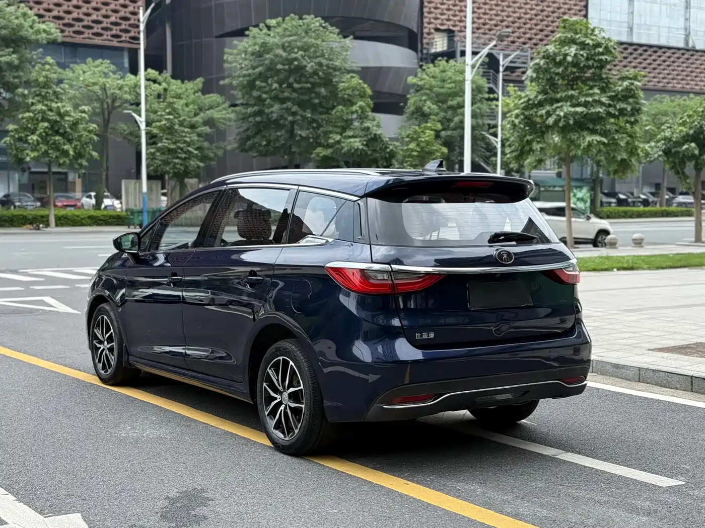 BYD Song MAX 2017 1.5T Auto Smart Elite 7-Seater фото 6