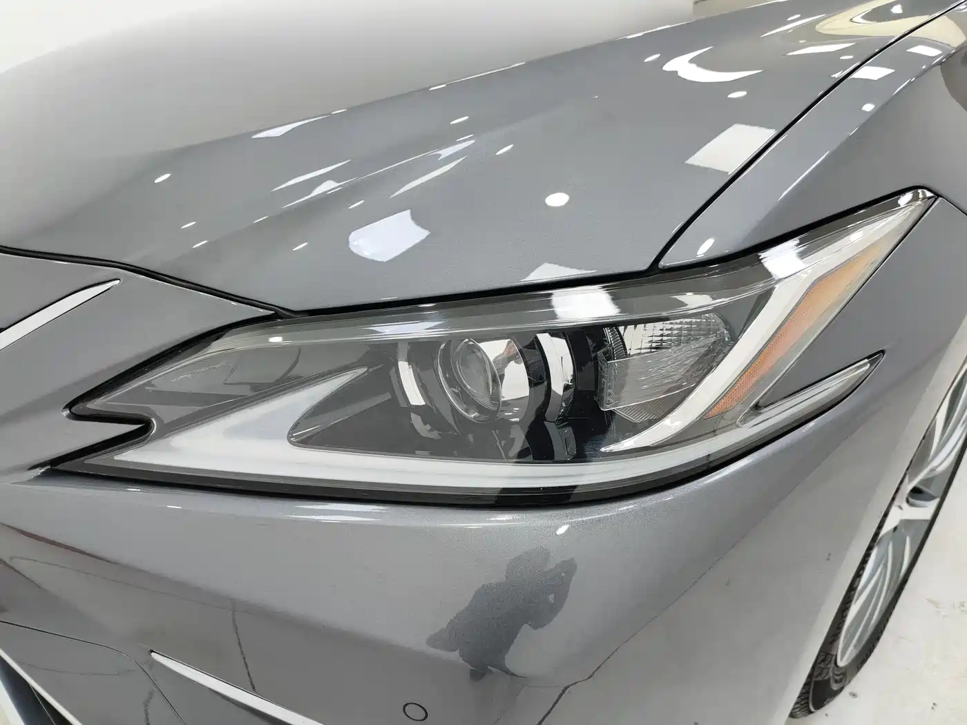 Lexus ES 2020 200 Luxury фото 18