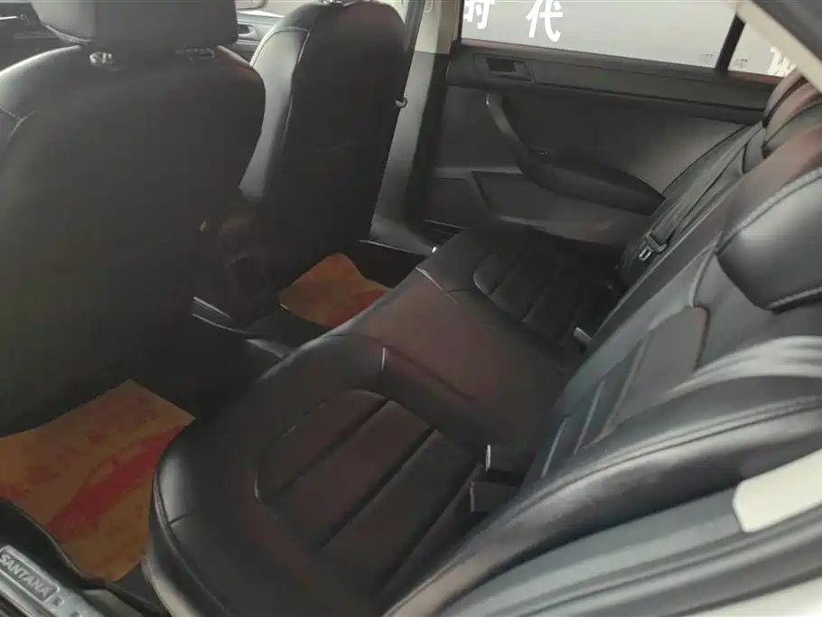 Volkswagen Santana 2015 1.4L Manual Trend Edition фото 11