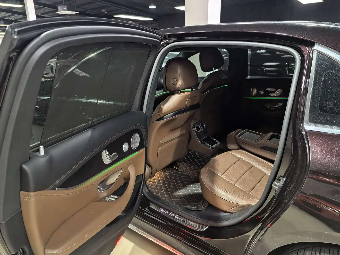 Mercedes-Benz E-Class 2021 E 300 L Sport Premium фото 4