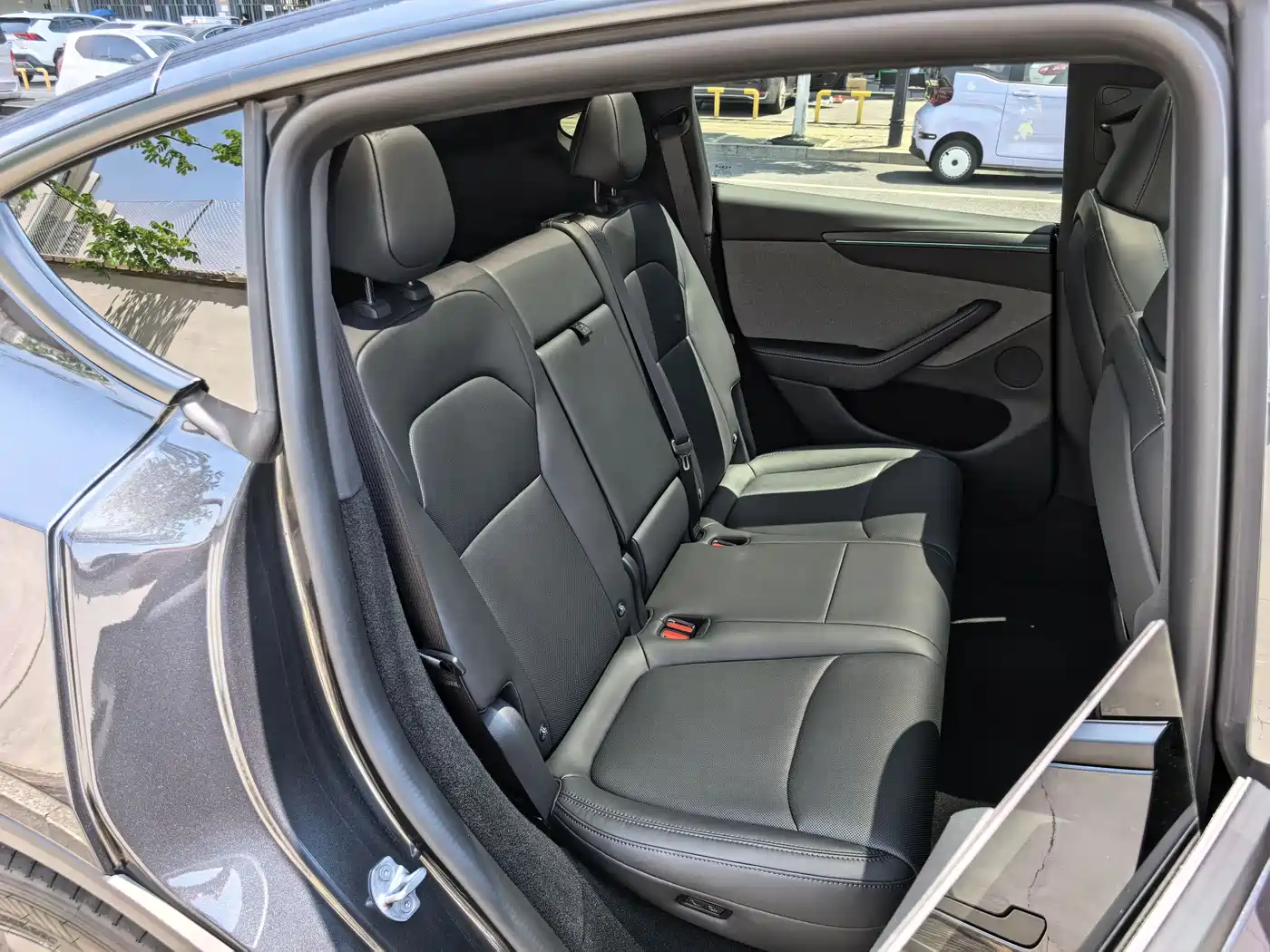 Tesla Model Y 2026 Rear-Wheel Drive фото 16