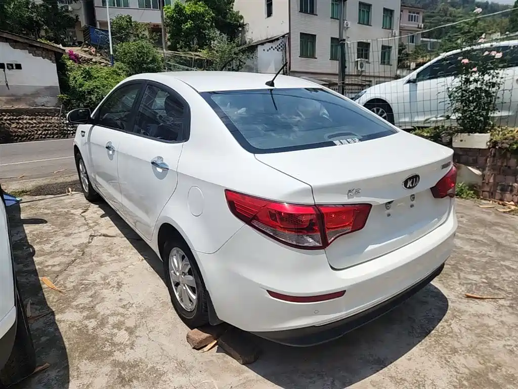 Kia K2 2015 Sedan 1.4L AT GLS фото 5