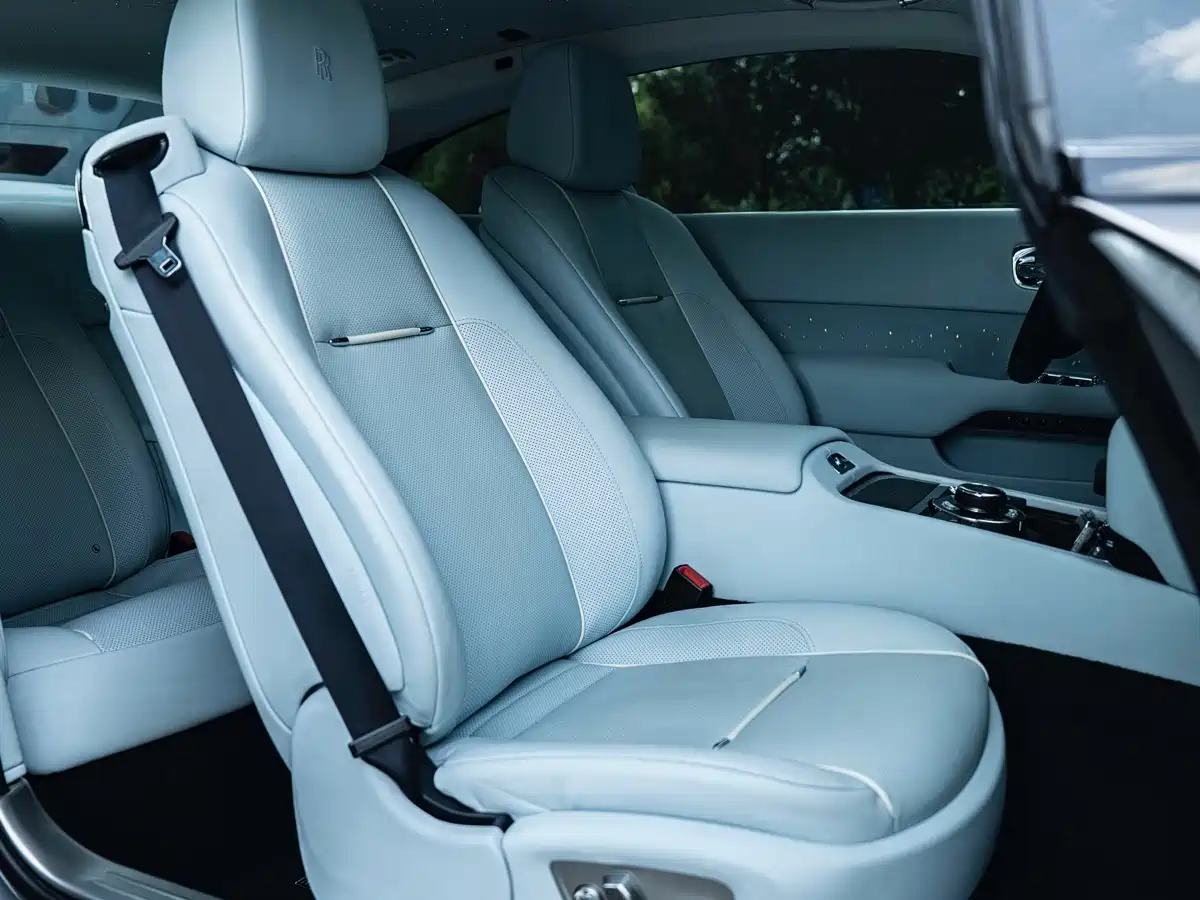 Rolls-Royce Wraith 2013 6.6T Standard фото 6