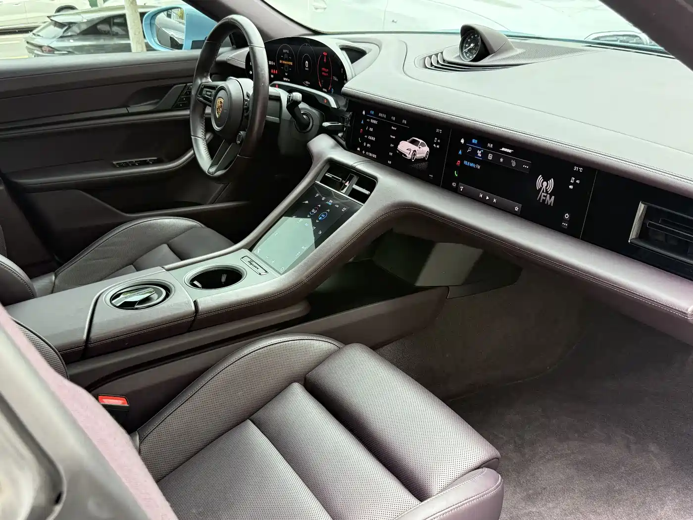 Porsche Taycan 2020 Taycan фото 15
