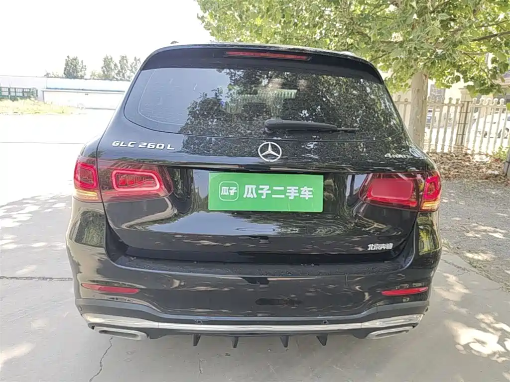 MERCEDES-BENZ GLC
