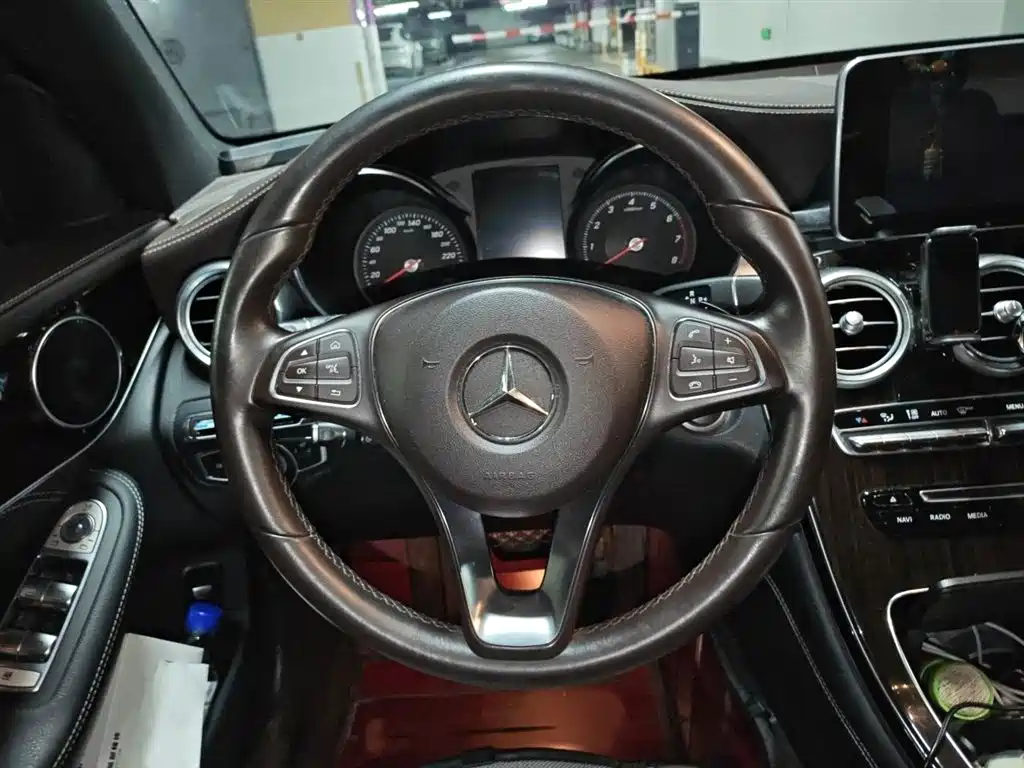 Mercedes-Benz GLC 2018 GLC 260 4MATIC Dynamic фото 3