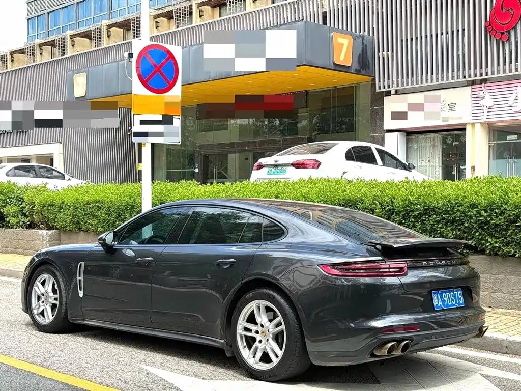 Porsche Panamera 2017 Panamera Executive Long Wheelbase 3.0T фото 13