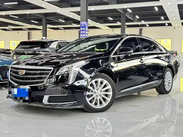CADILLAC XTS