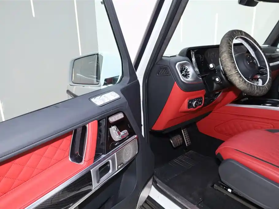 Mercedes-Benz G-Class AMG 2013 AMG G 63 фото 24