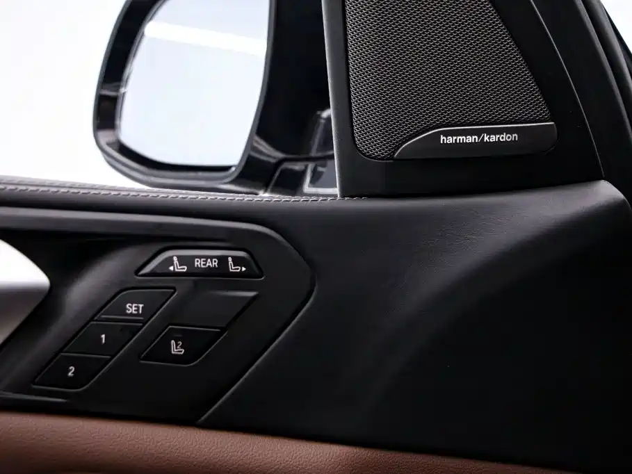 Photo 14 - BMW X7