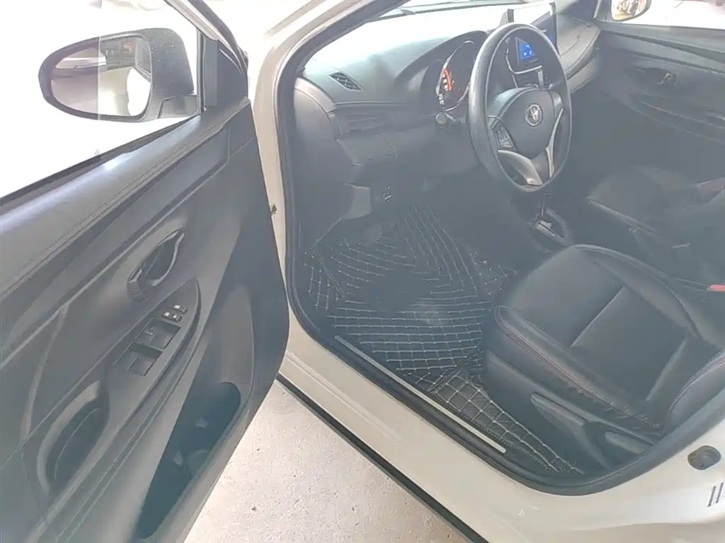 Toyota YARiS L Zhi Xuan 2022 Zhi Xuan X 1.5L CVT Leading PLUS Edition фото 16