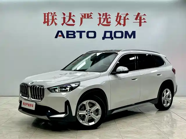 BMW X1 sDrive20Li, X Дизайн-пакет