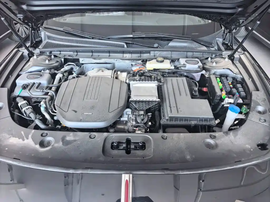 Hongqi H5 PHEV 2026 2025 130 Super Hybrid Edition