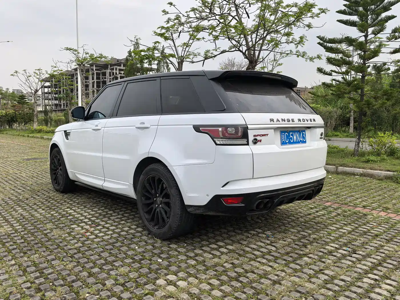 Land Rover Range Rover Sport 2015 3.0 SC V6 HSE фото 7