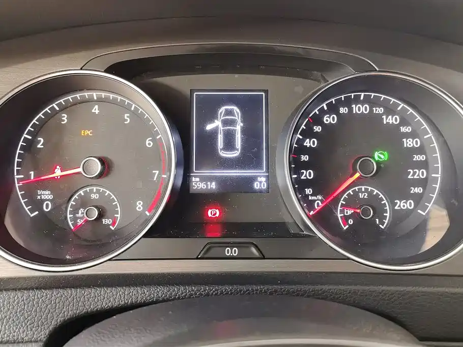 Volkswagen Golf 2016 230TSI Automatic Luxury фото 14
