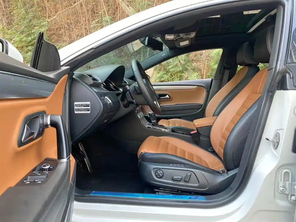 Volkswagen FAW-Volkswagen CC 2015 1.8TSI Luxury фото 6