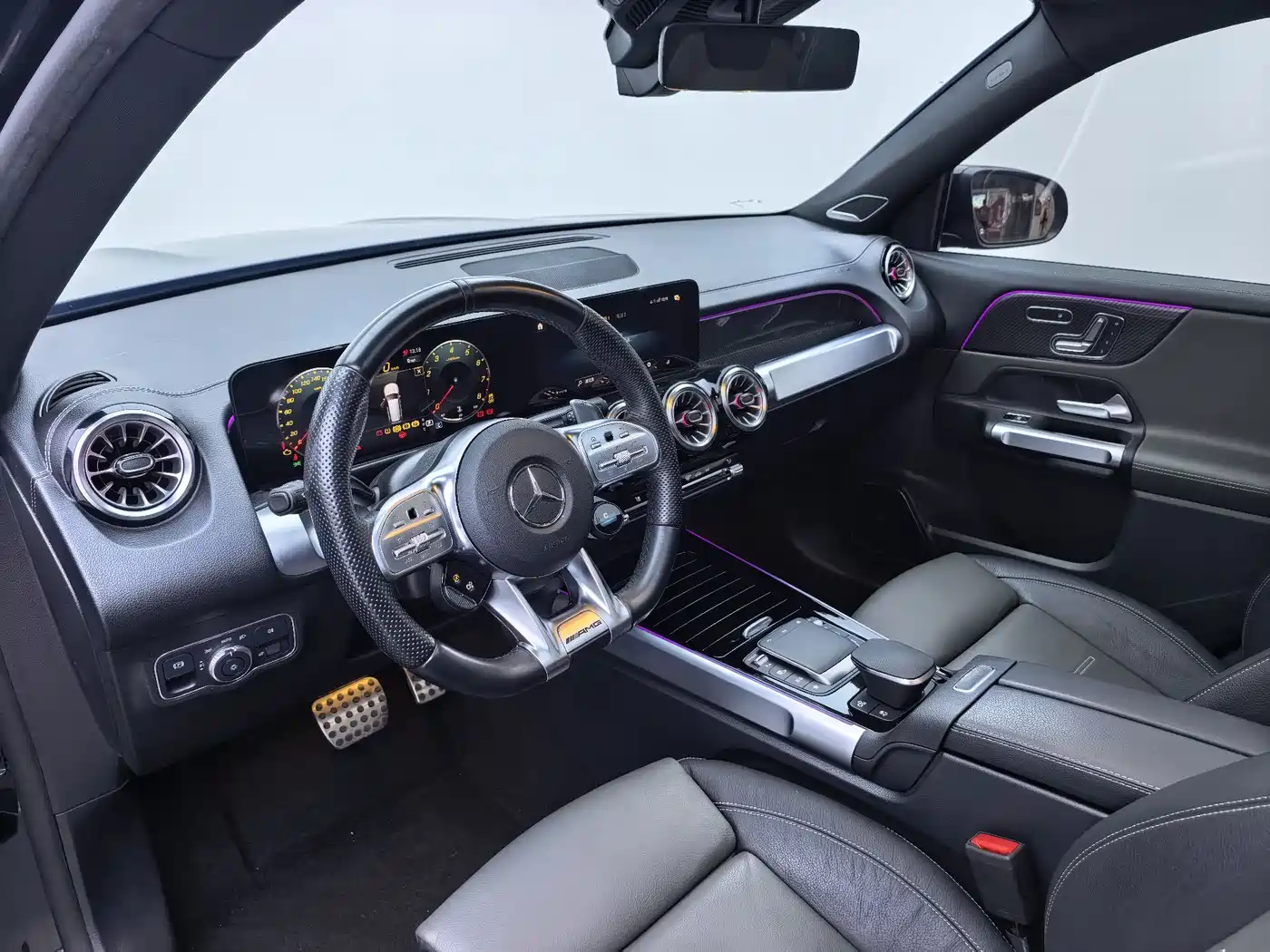 Mercedes-Benz GLB AMG 2023 Model AMG GLB 35 4MATIC фото 4
