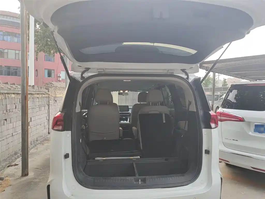 SAIC Maxus Maxus G50 2023 Model 1.5T Manual Joyride A фото 19