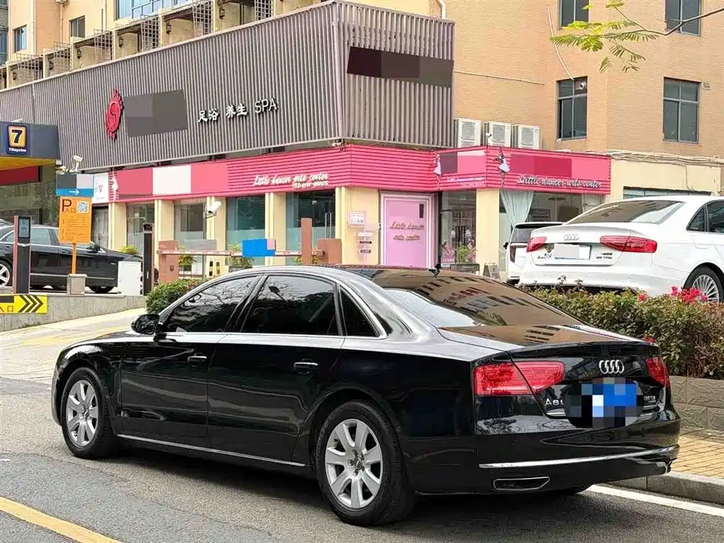 Audi A8 2014 A8L 45 TFSI quattro Luxury фото 11