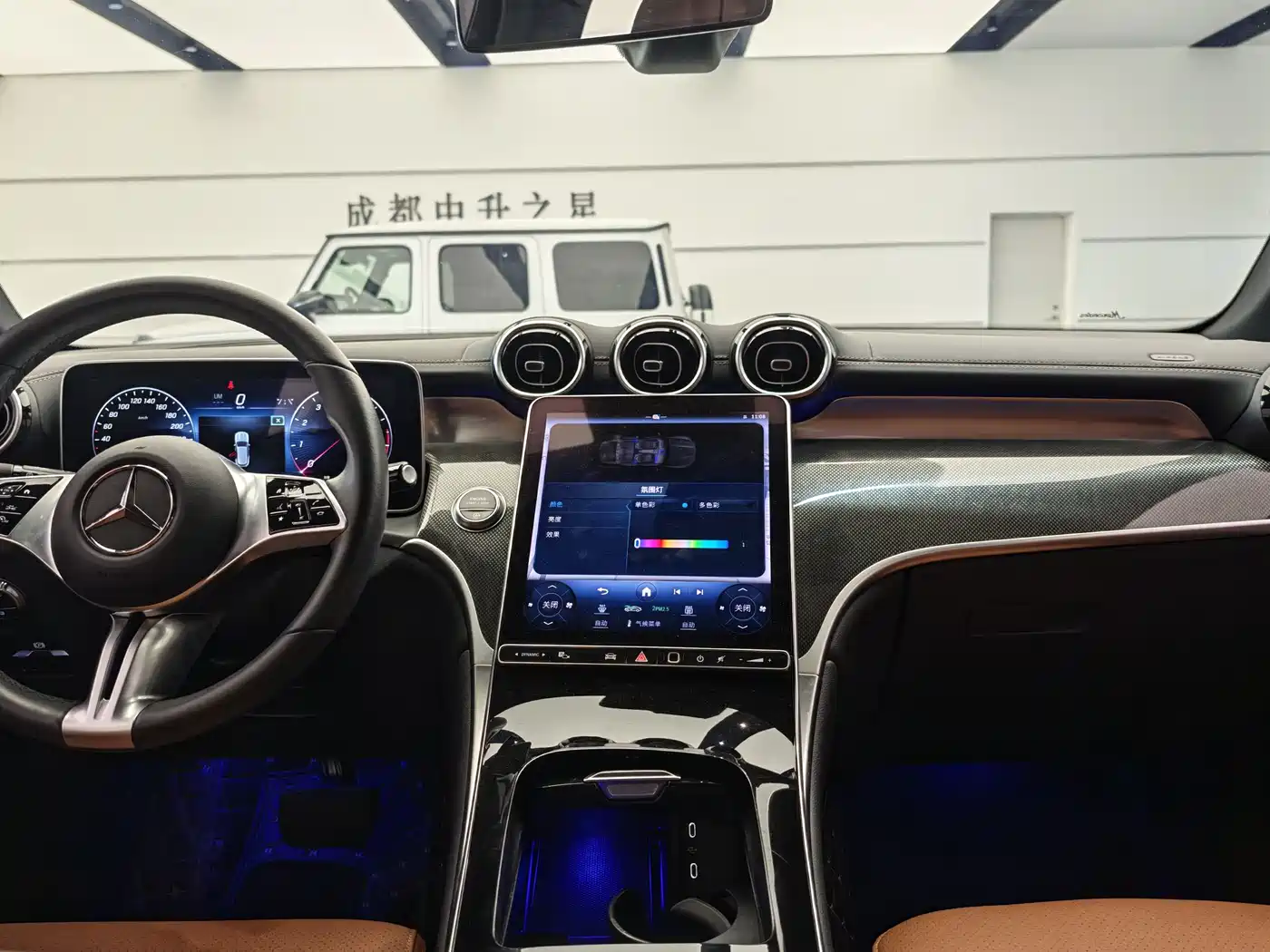 Mercedes-Benz GLC 2023 GLC 260 L 4MATIC Sport 5-seater фото 8