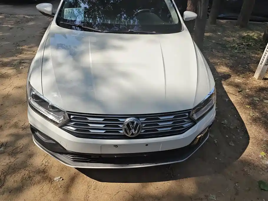 Volkswagen C-TREK 2017 1.6L Automatic Luxury фото 2