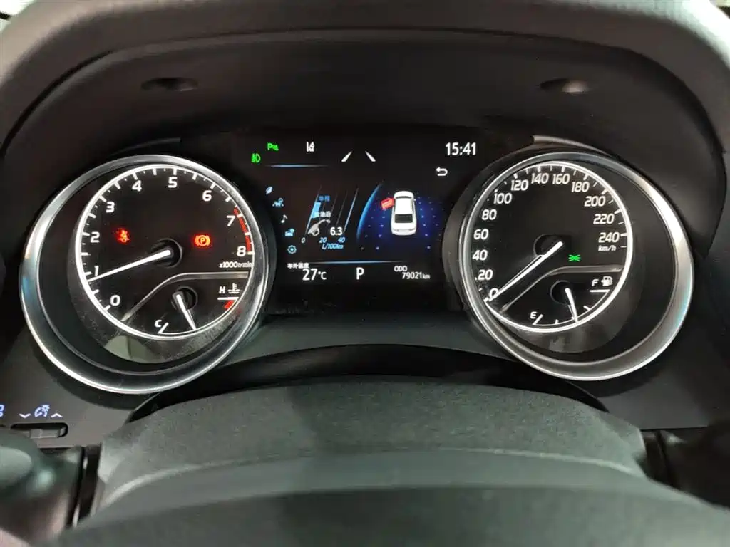 Toyota Camry 2021 2.0G Luxury Edition фото 12