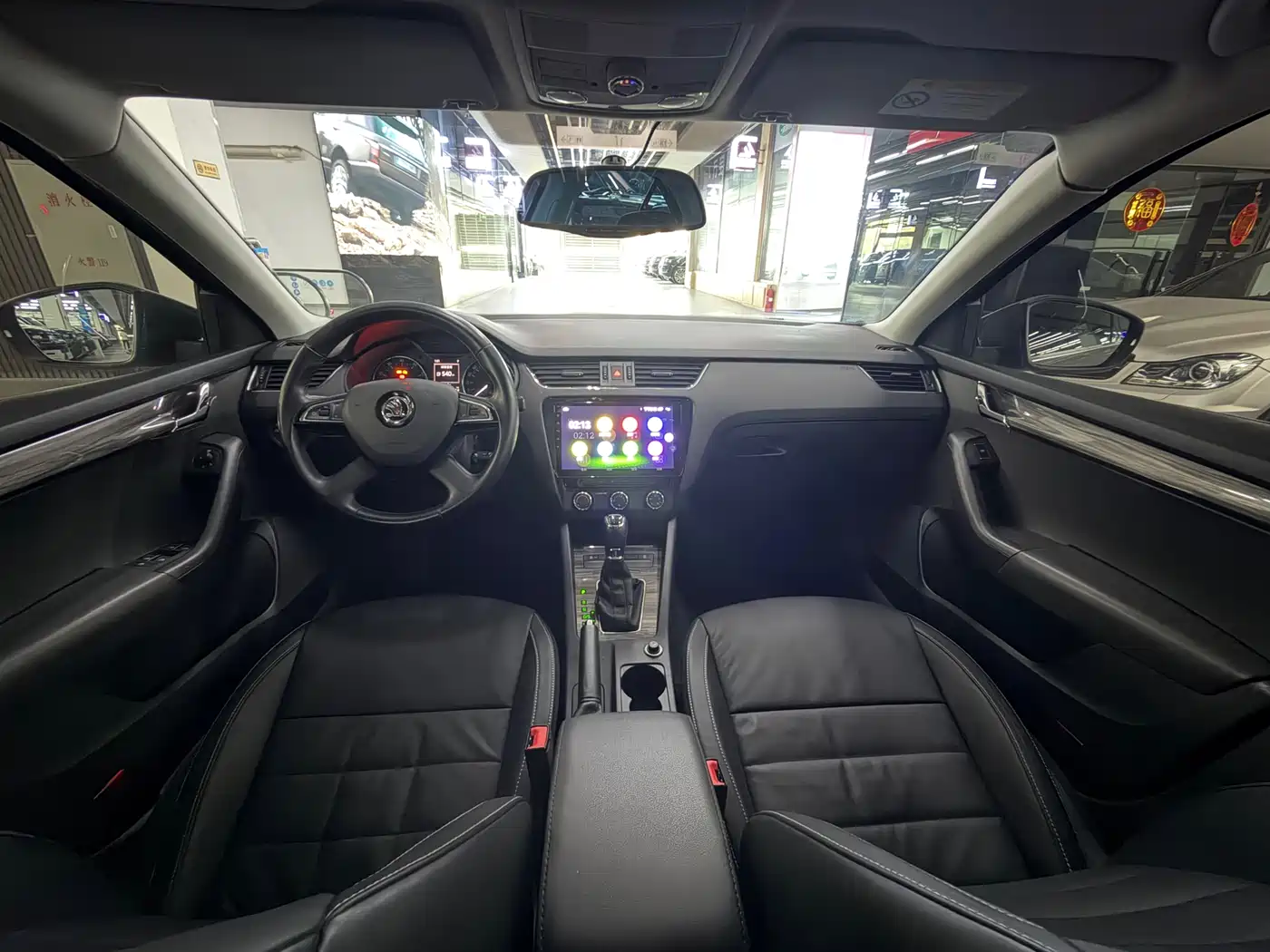 Škoda Octavia 2016 1.6L Automatic Smart Edition фото 8