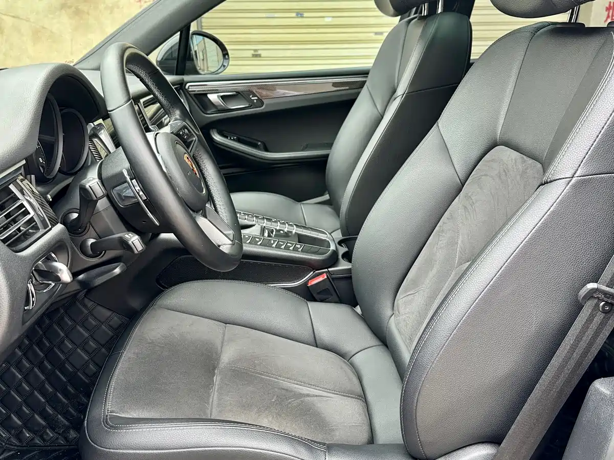 Porsche Macan 2018 Macan 2.0T фото 22