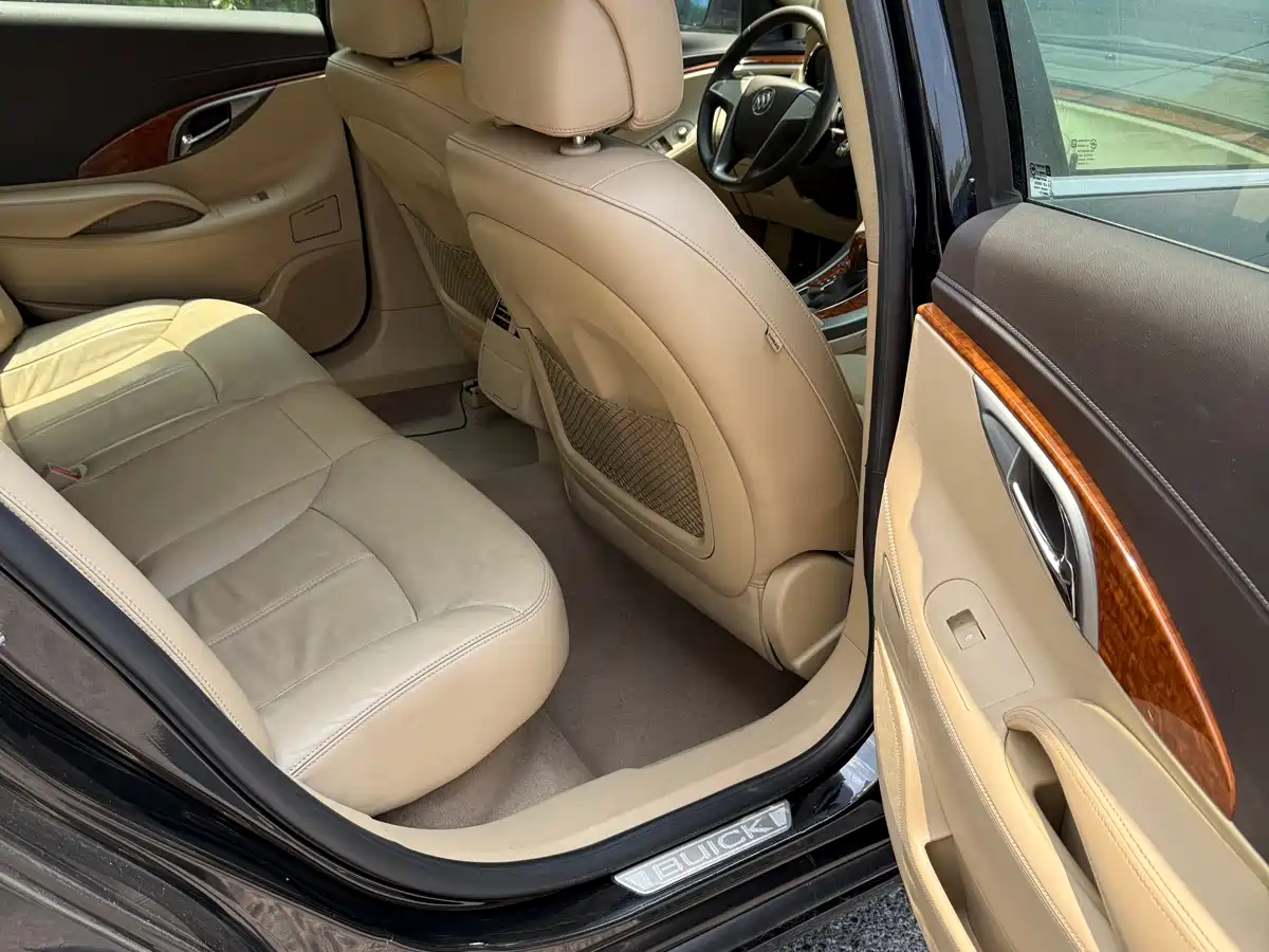 Buick LaCrosse 2012 2.4L SIDI Premium Edition фото 15