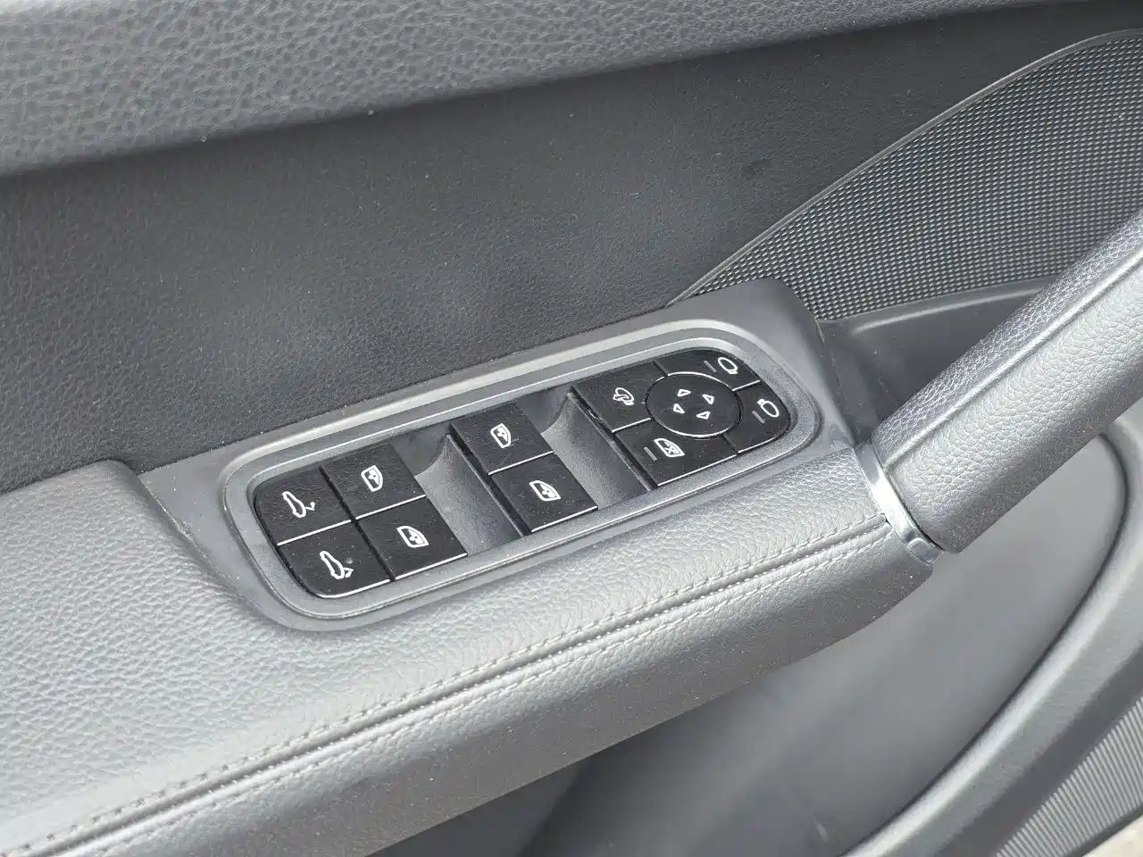 Porsche Cayenne 2018 Cayenne 3.0T фото 9