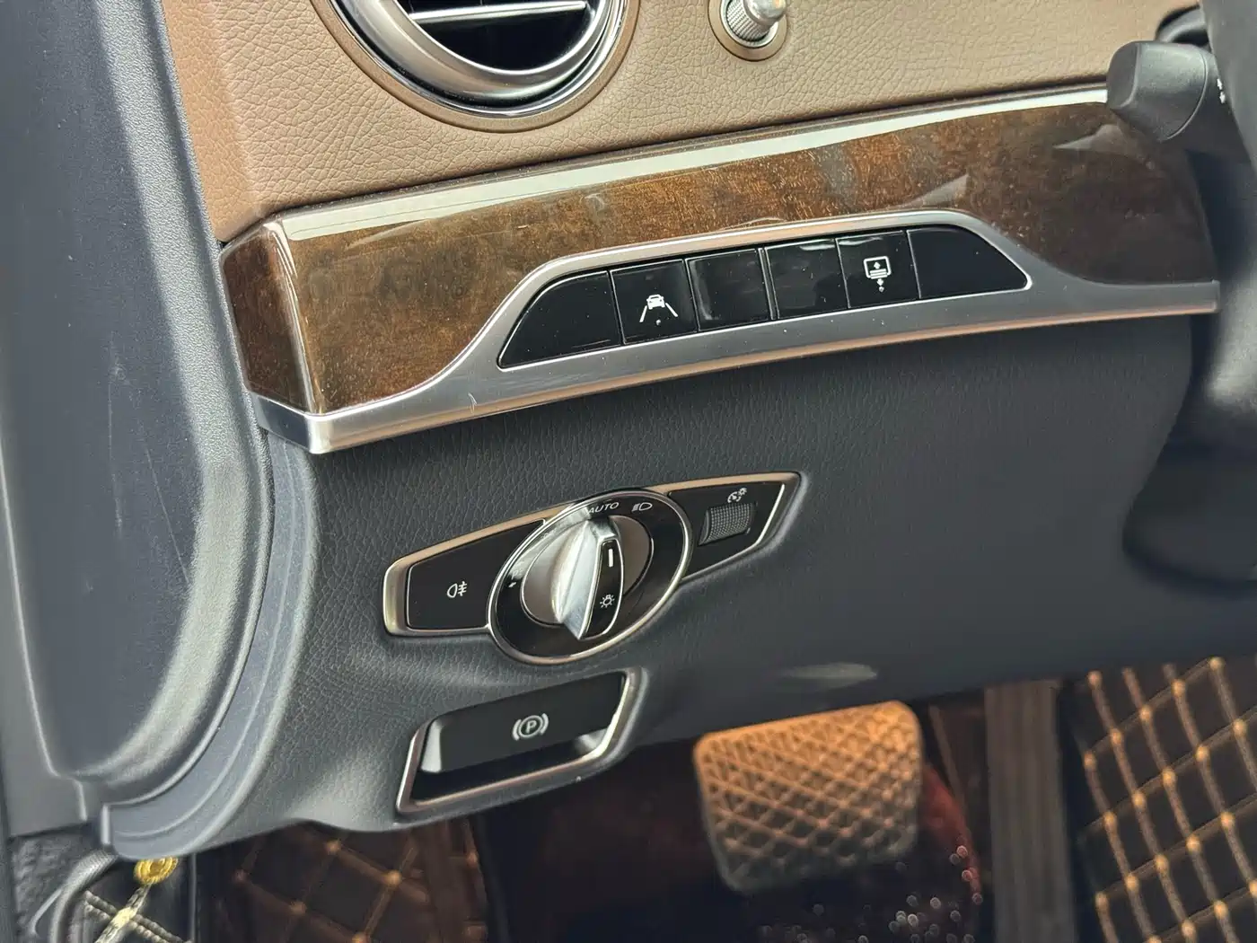 Mercedes-Benz S-Class 2019 S 350 L Premium Ultimate Edition фото 10
