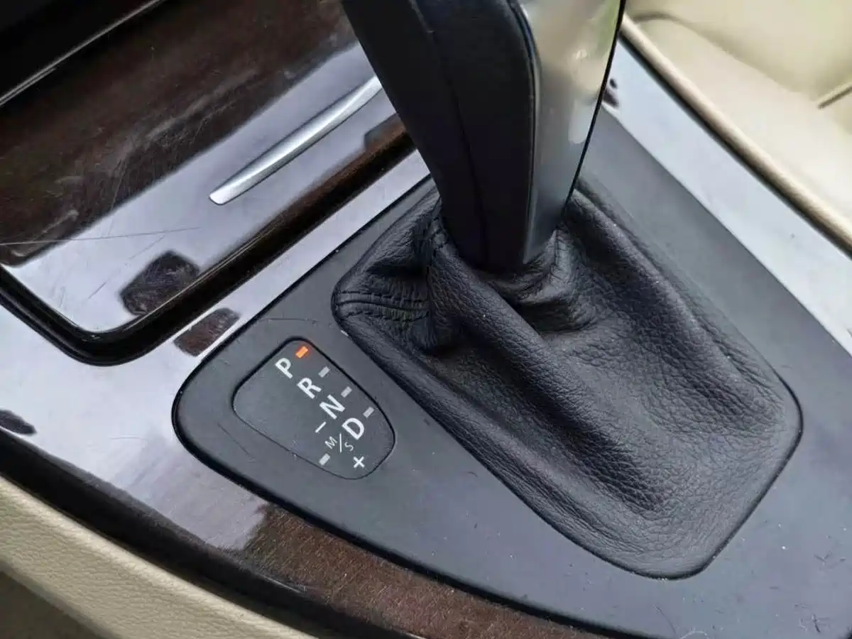 BMW 3 Series 2010 2010 325i Fashion
