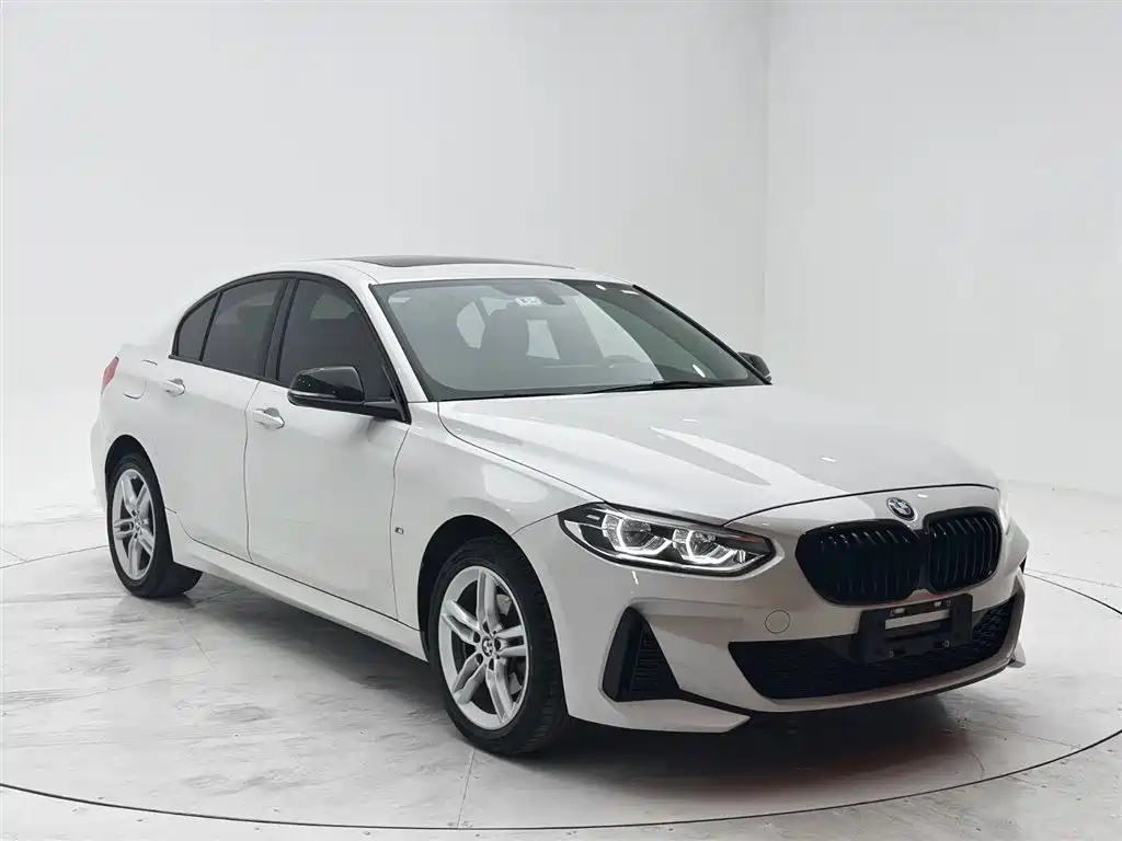 BMW 1 Series 2021 Facelift 120i M Sport Shadow Edition фото 3