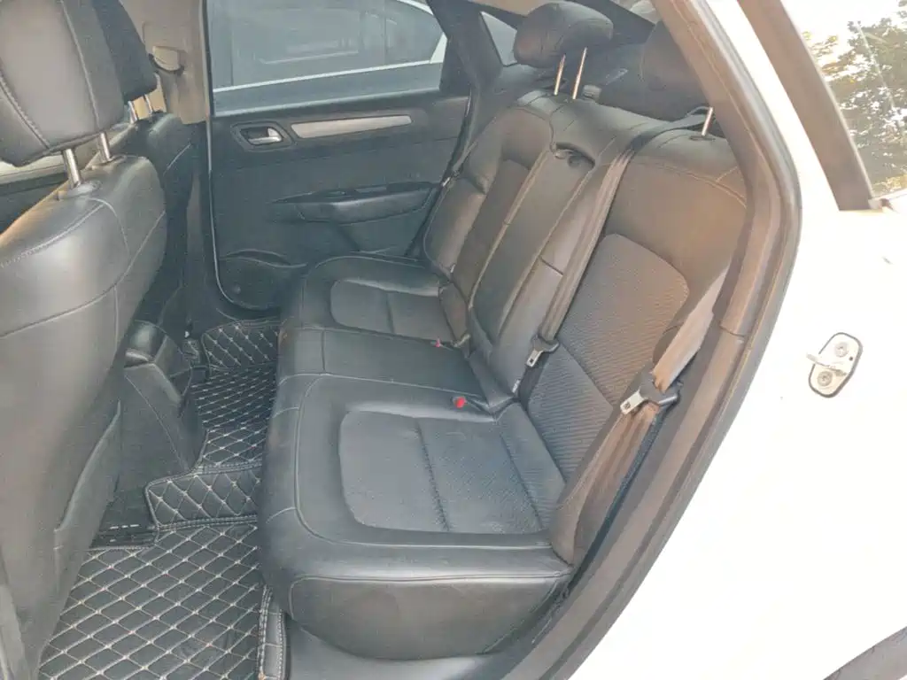صورة 17 - Citroën C4 C-Quatre