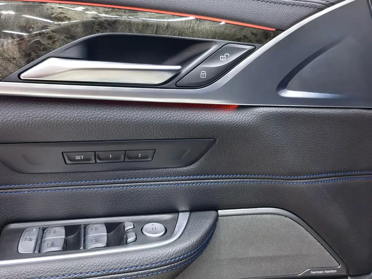 BMW 6 Series GT 2019 630i M Sport Package фото 10