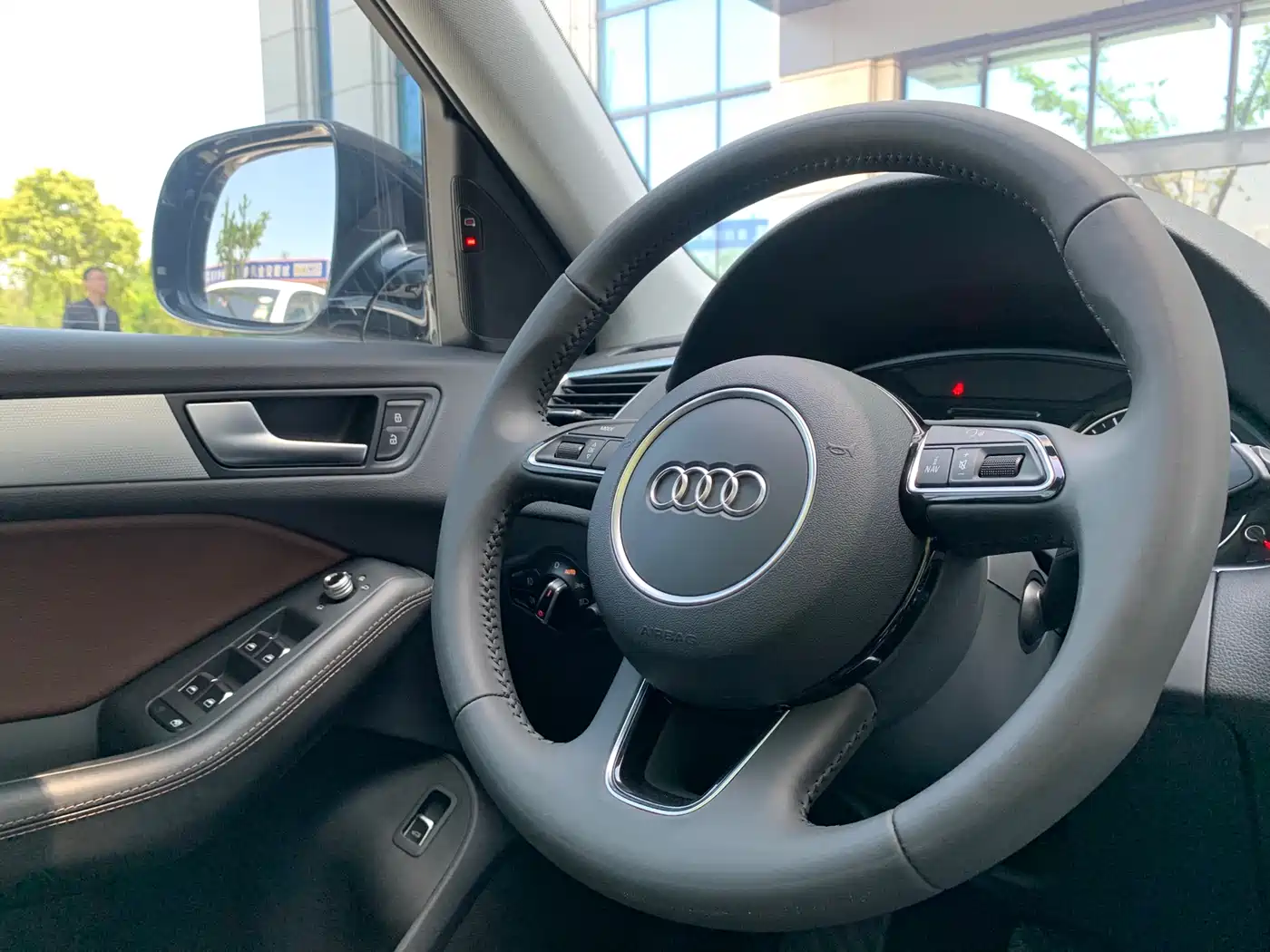 Audi Q5 2018 Collector's Edition 40 TFSI Technology фото 25