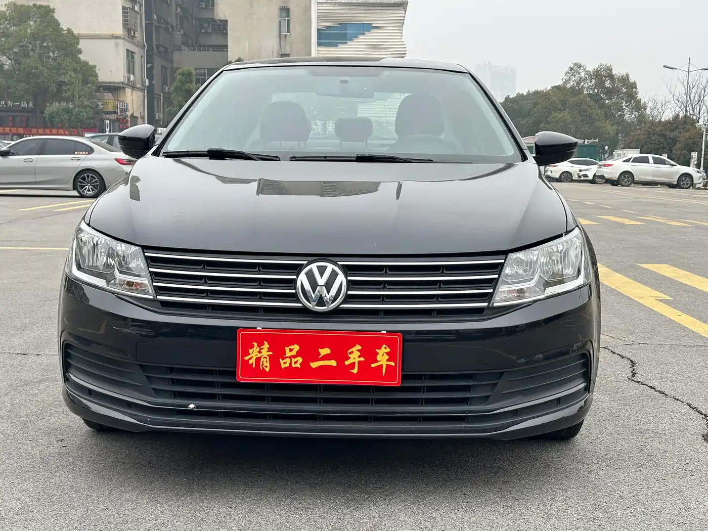 Volkswagen Lavida 2017 1.6L Automatic Trend Edition фото 2