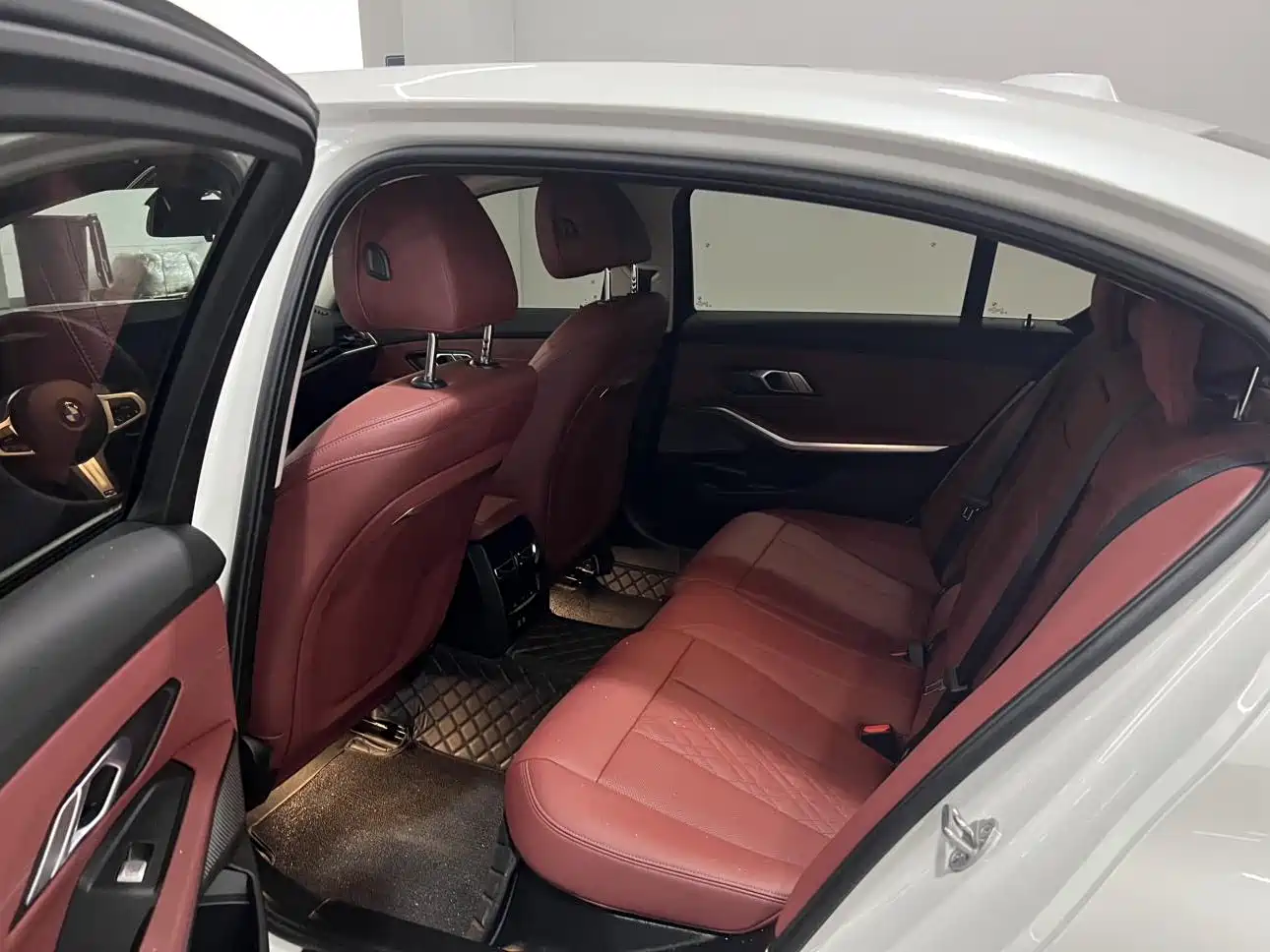 BMW 3 Series 2023 320Li M Sport Package фото 3