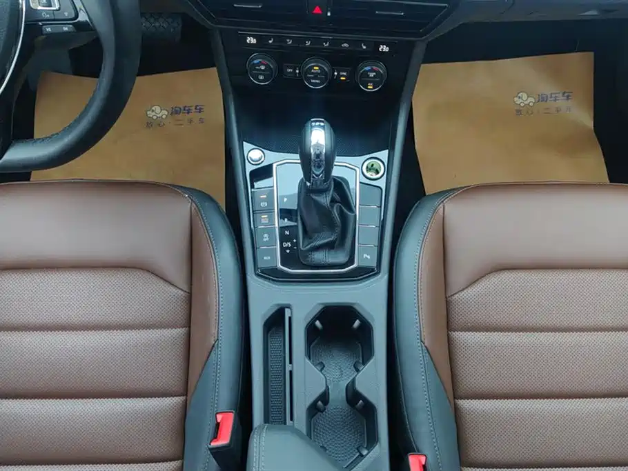 Volkswagen Lavida 2019 280TSI DSG Luxury Edition China VI фото 16