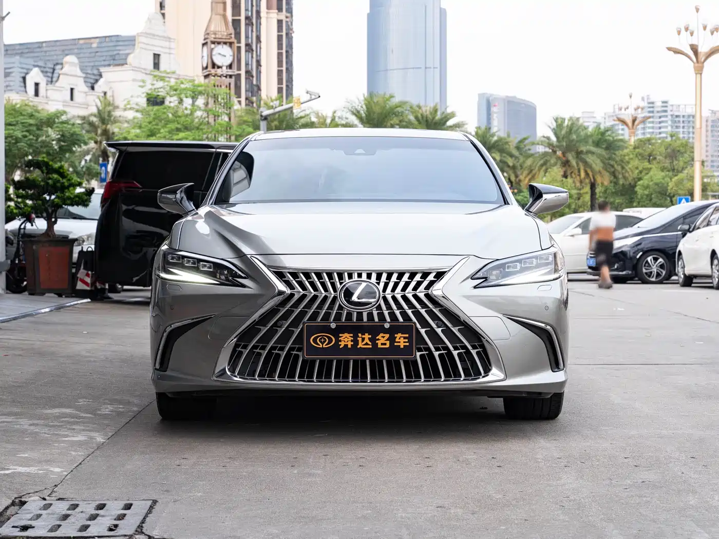 LEXUS ES