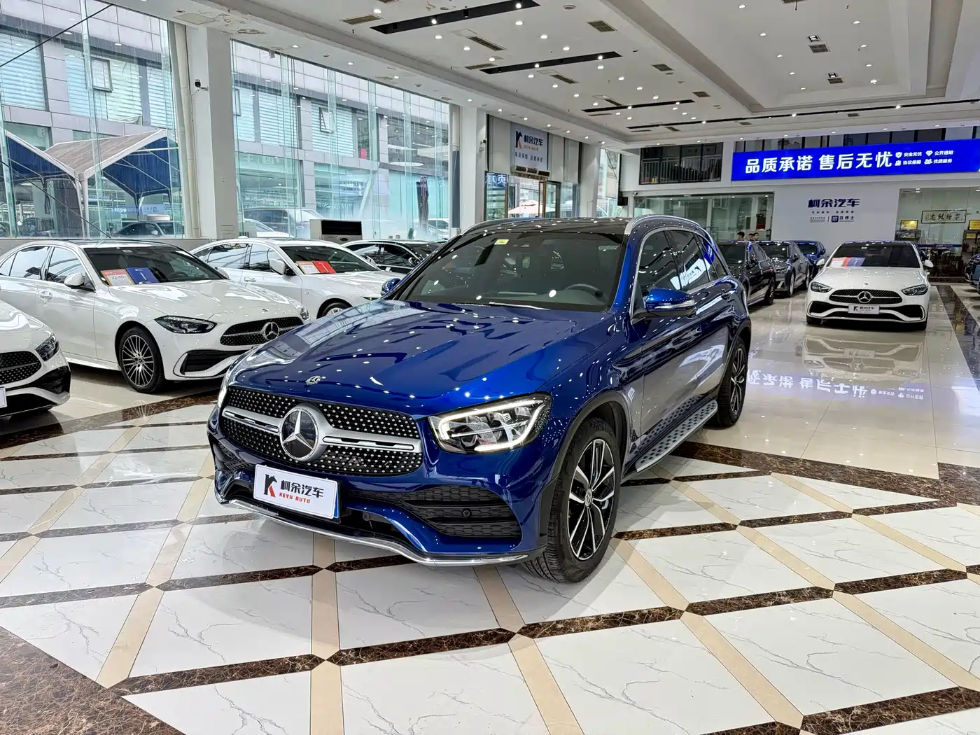 Mercedes-Benz GLC 2020 GLC 300 L 4MATIC Dynamic фото 2