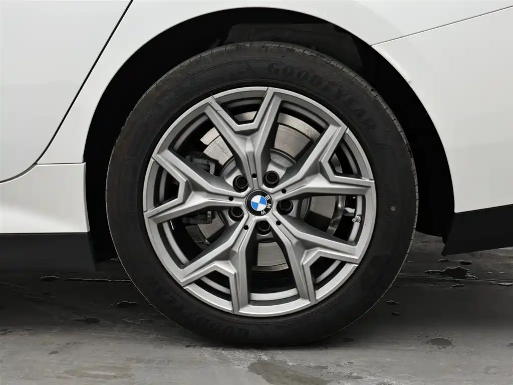 BMW i3 2025 eDrive 35 L фото 9