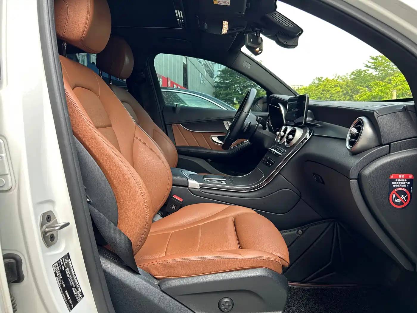 Mercedes-Benz GLC Coupe 2022 Facelift GLC 300 4MATIC Coupe SUV фото 10