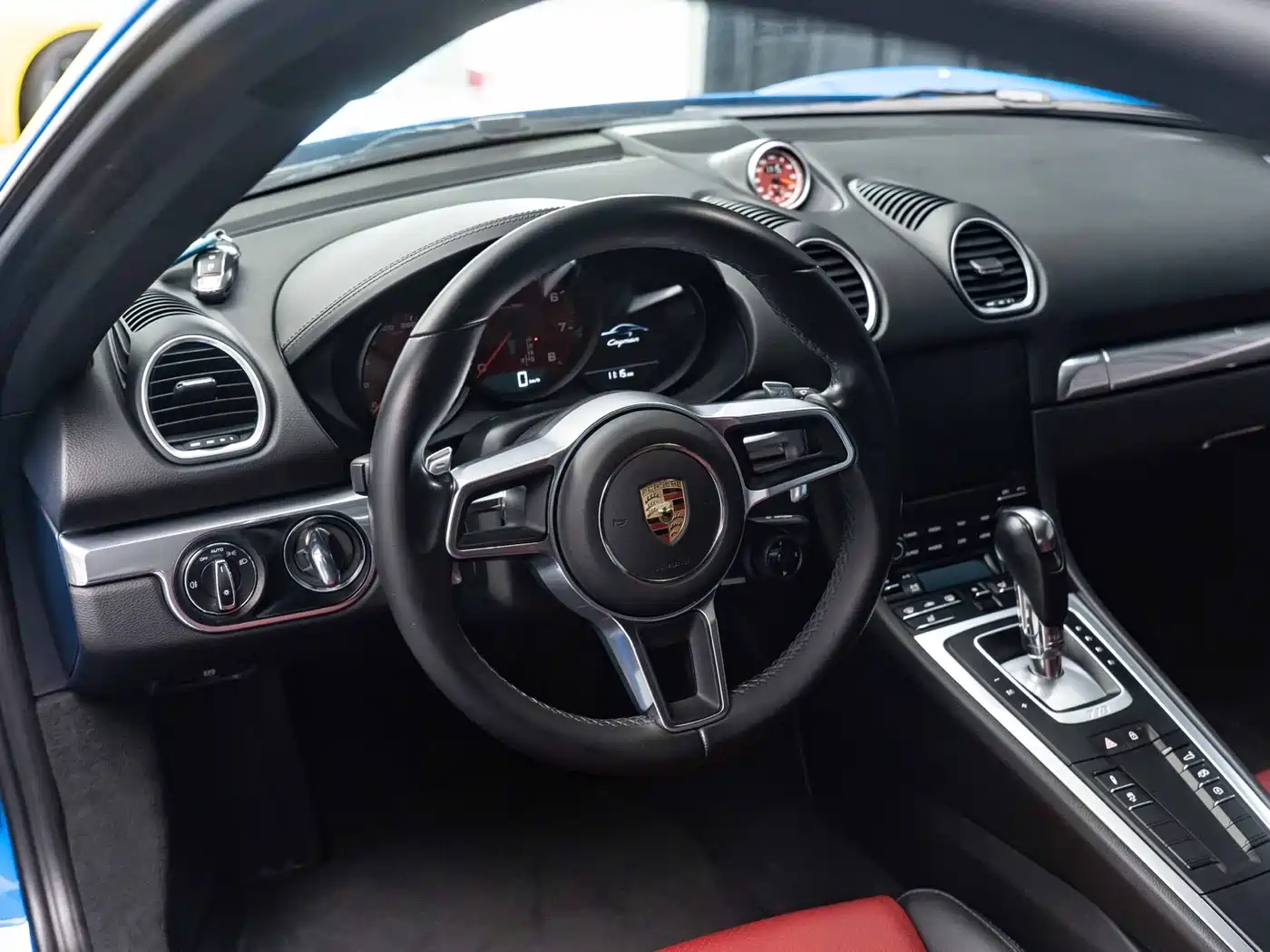 Porsche 718 2022 Cayman 2.0T фото 9