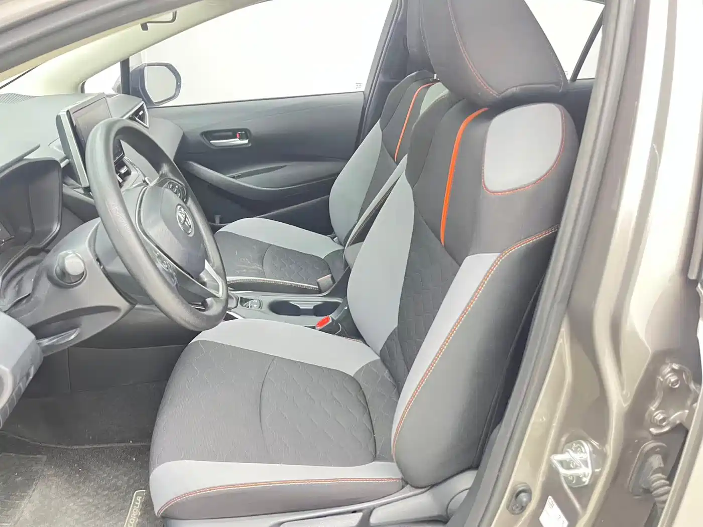 Toyota Corolla 2021 1.2T S-CVT Elite PLUS Edition фото 10