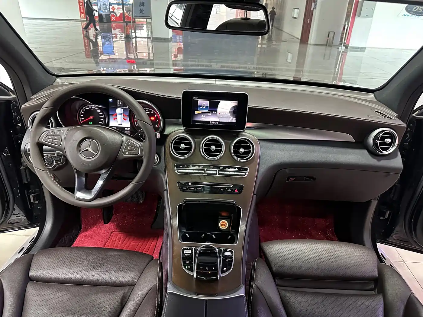 Mercedes-Benz GLC 2018 Facelift GLC 300 4MATIC Dynamic фото 7