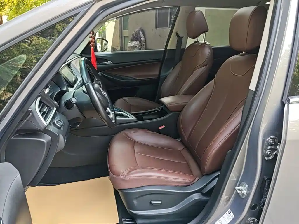 Buick GL6 2018 2019 Model 18T 6-Seater Connected Luxury Version China V