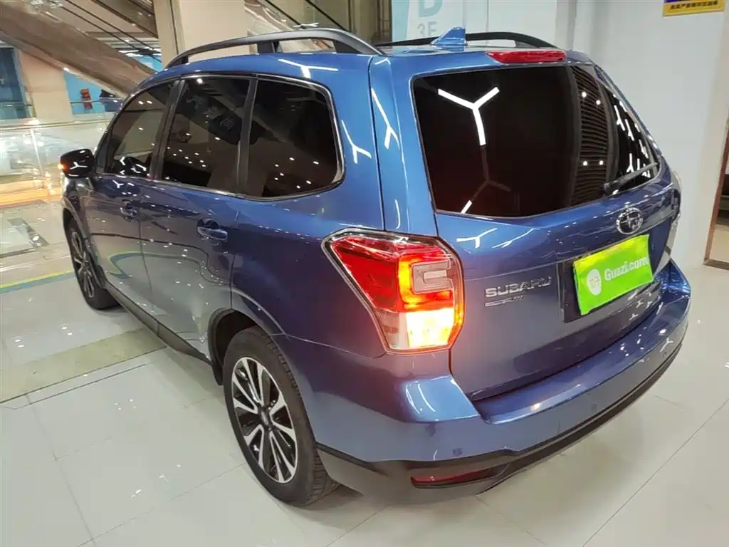 Subaru Forester 2018 2.5i Luxury Navigation Edition фото 5