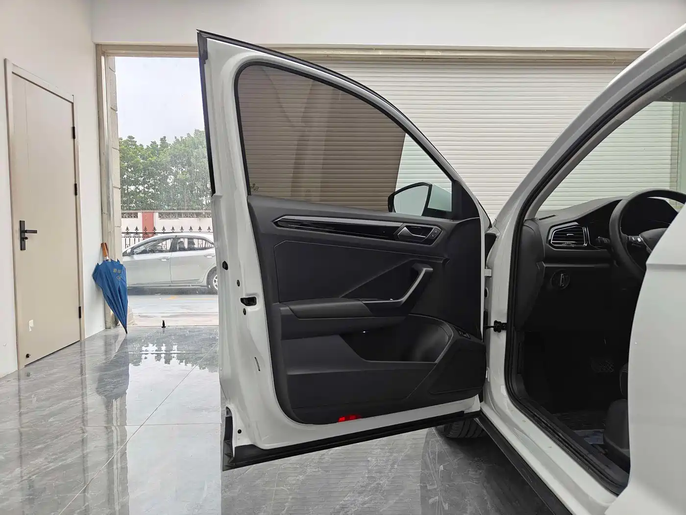 Volkswagen T-ROC 2021 Facelift 280TSI DSG 2WD Comfort Smart Connect Edition фото 8